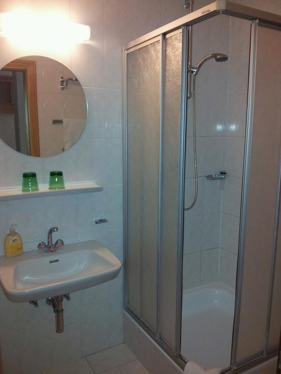 Hotel Bruggner Stub'N Landeck Room photo